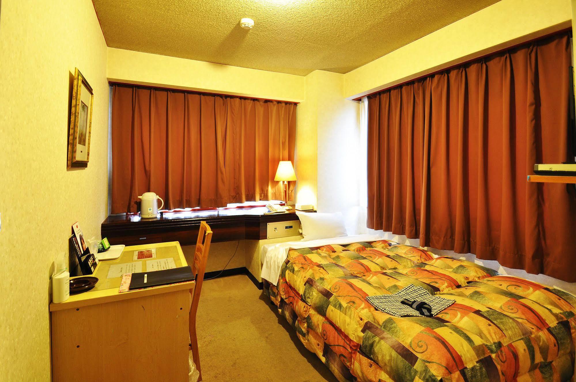 Business Hotel Atelier Kagoshima Zewnętrze zdjęcie